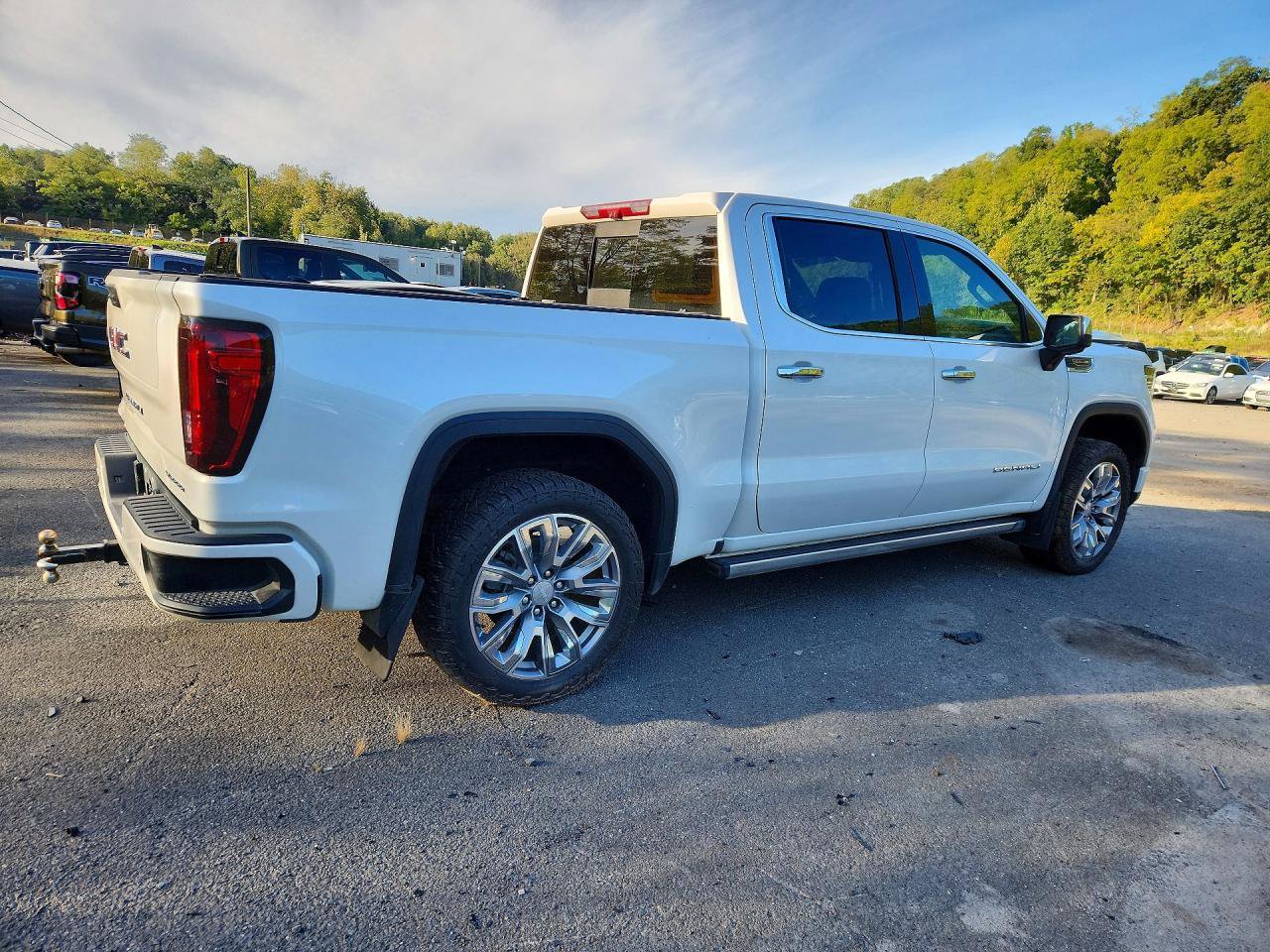 Used 2025 GMC Sierra 1500 Denali w/ Denali Reserve Package AWD/4WD image 5