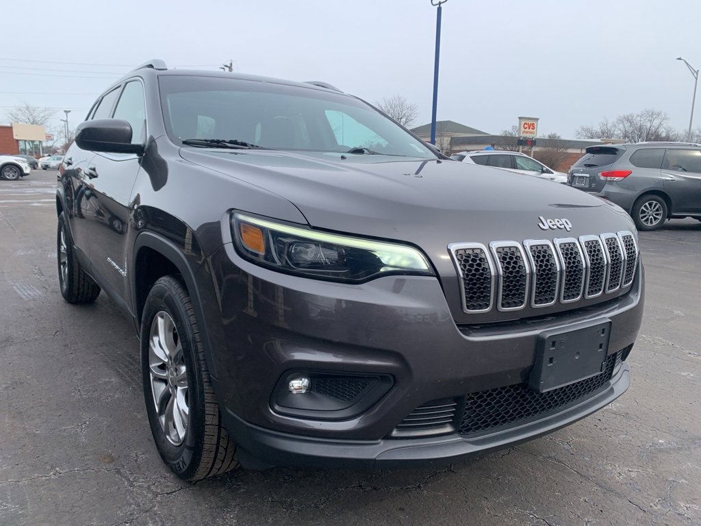 Used 2019 Jeep Cherokee Latitude Plus w/ Comfort/Convenience Group