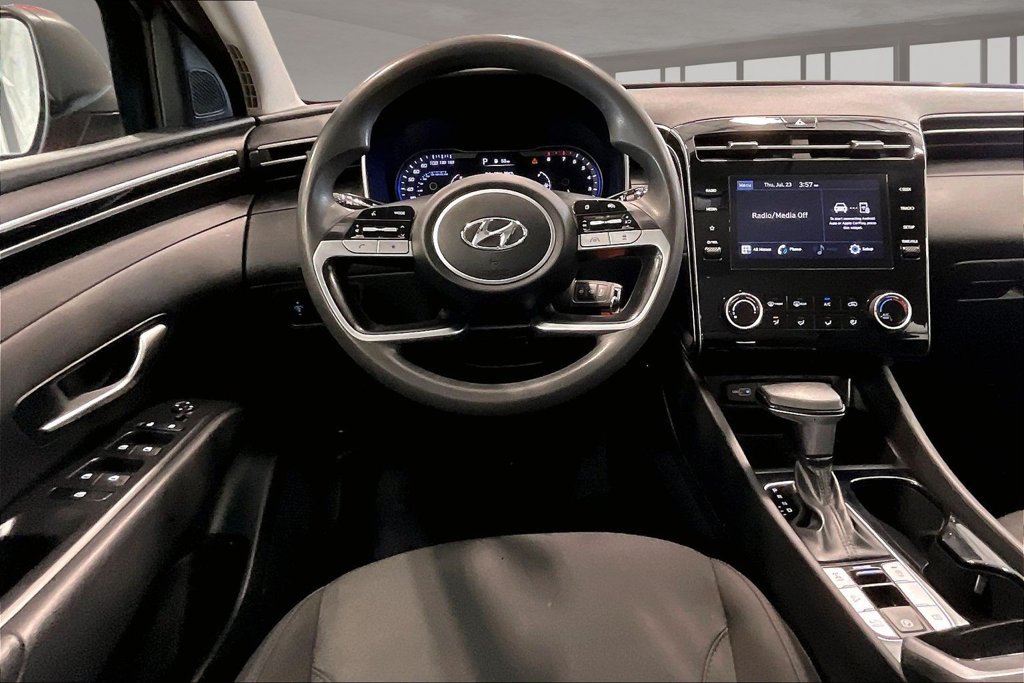 Used 2023 Hyundai Tucson SE AWD/4WD image 9
