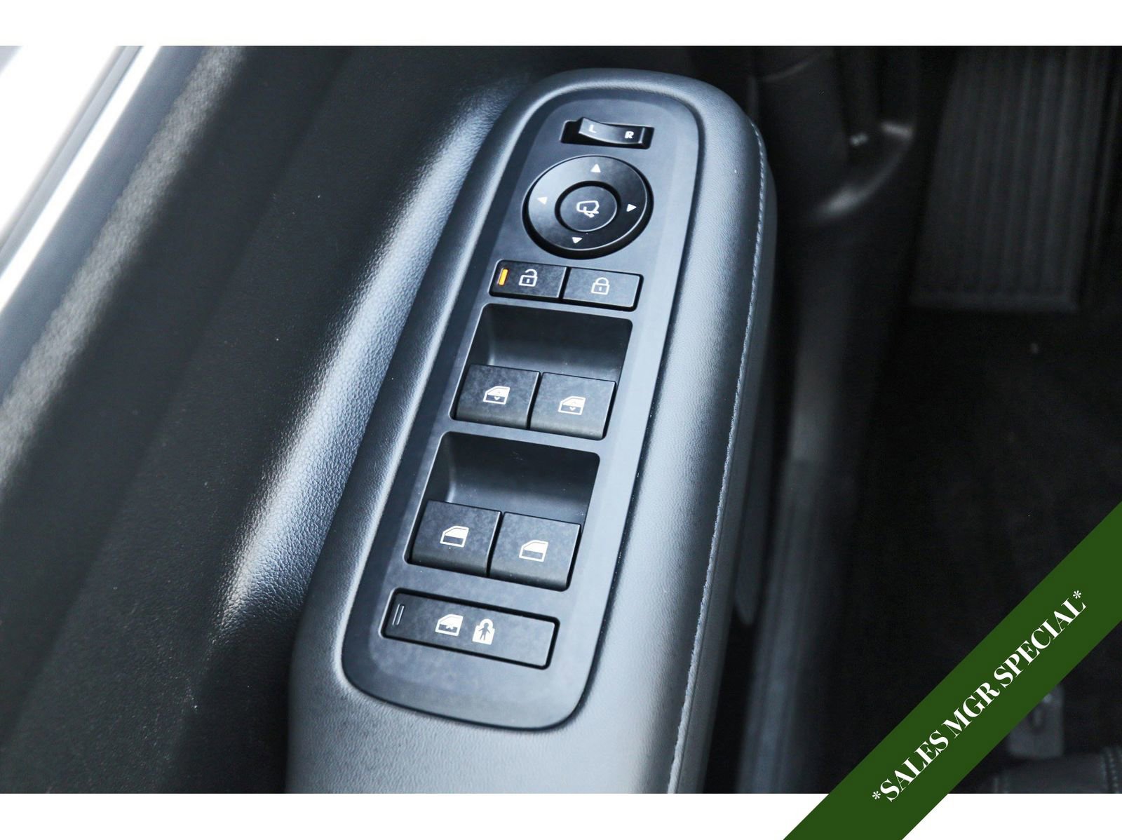 Used 2024 Hyundai Santa Fe Limited image 22