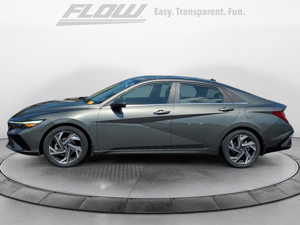 Certified 2024 Hyundai Elantra SEL w/ Convenience Package FWD image 4