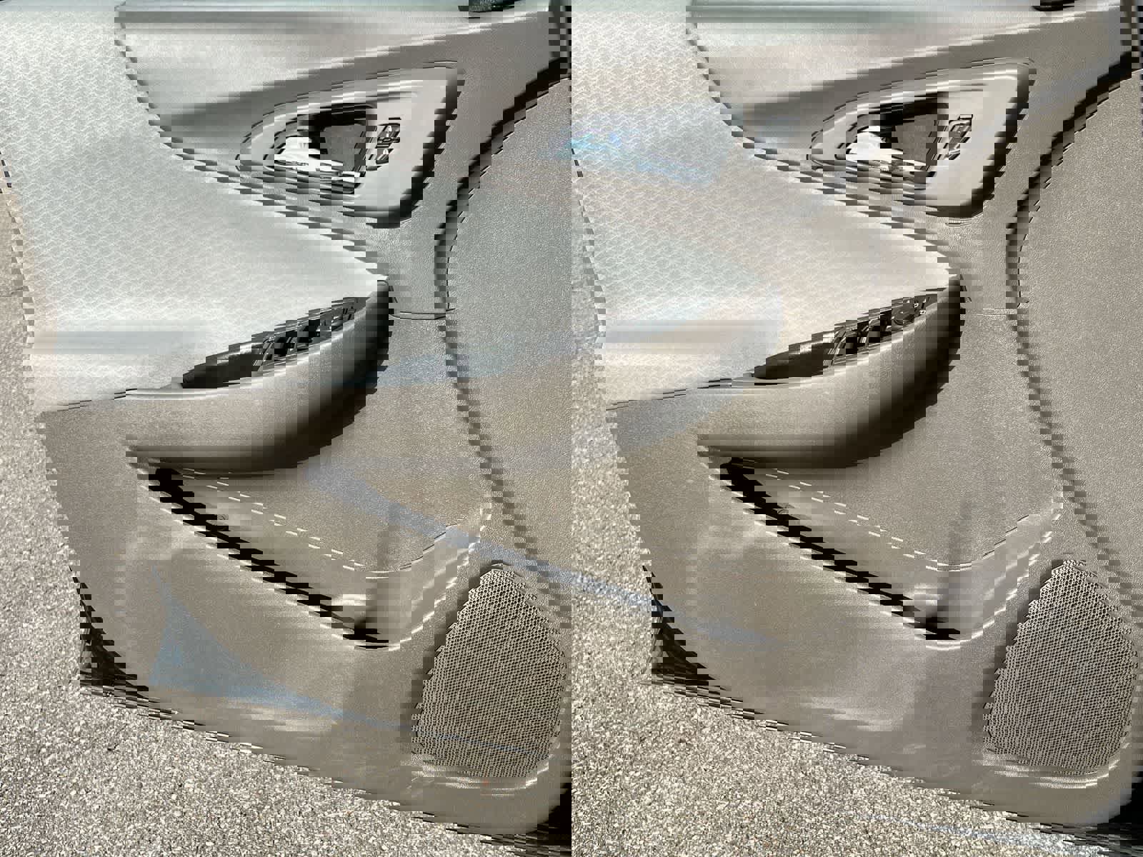 Used 2025 Chevrolet Malibu LT image 30