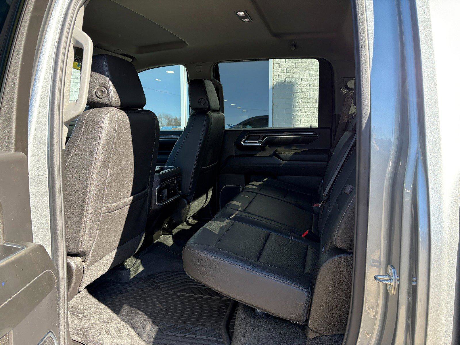 Used 2024 Chevrolet Silverado 2500 LTZ w/ LTZ Plus Package image 21