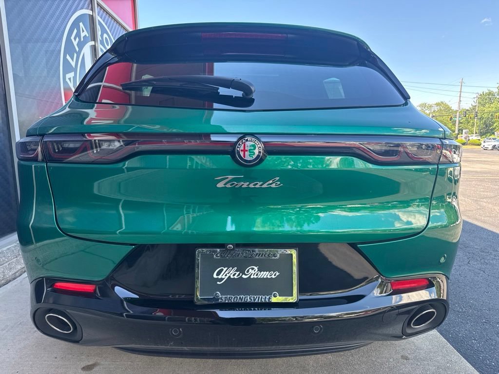 New 2025 Alfa Romeo Tonale AWD/4WD image 10