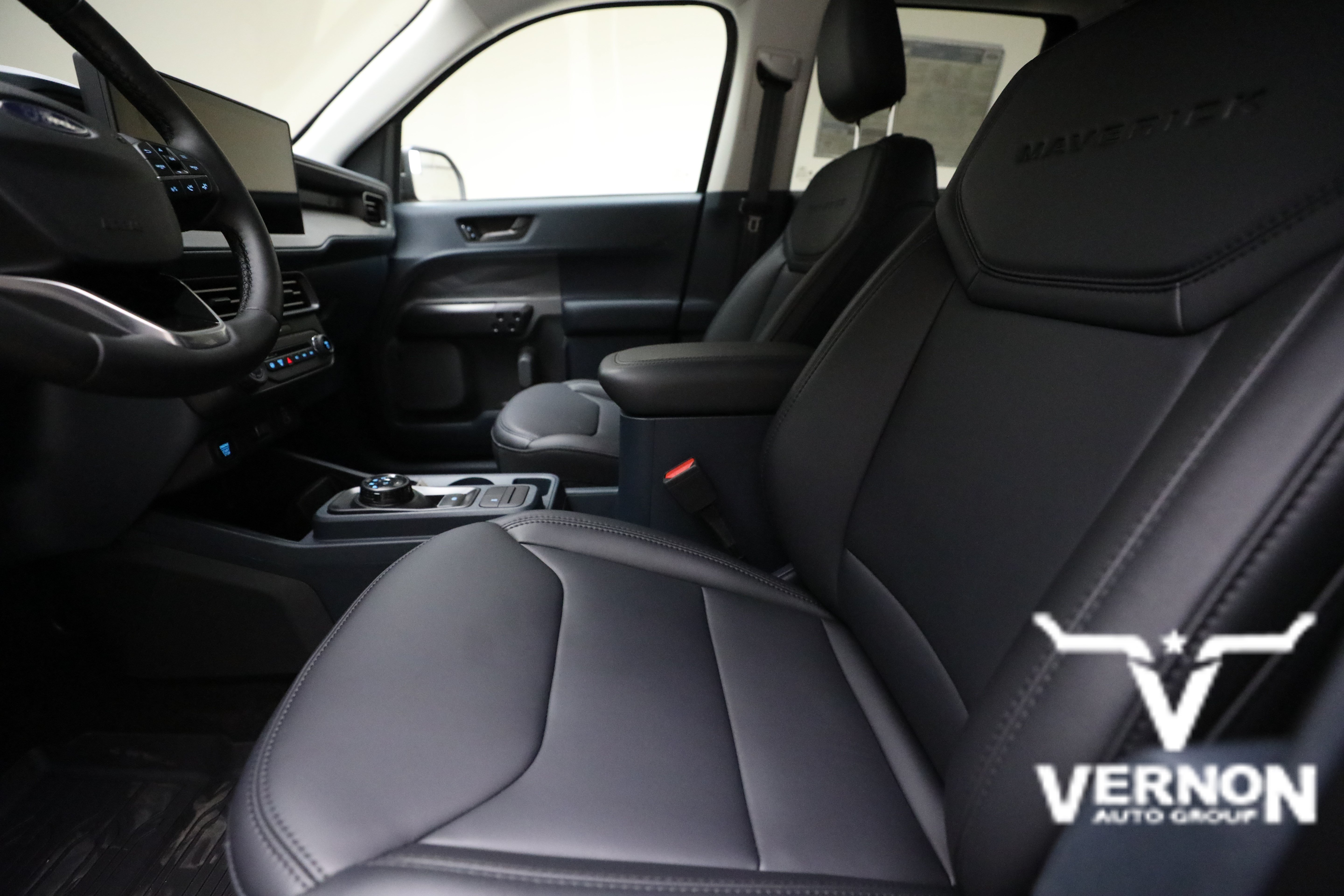 New 2026 Ford Maverick Lariat w/ Black Appearance Package AWD/4WD image 10