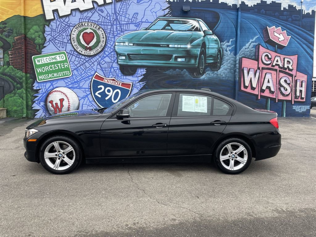Used 2013 BMW 328i xDrive Sedan AWD/4WD image 2