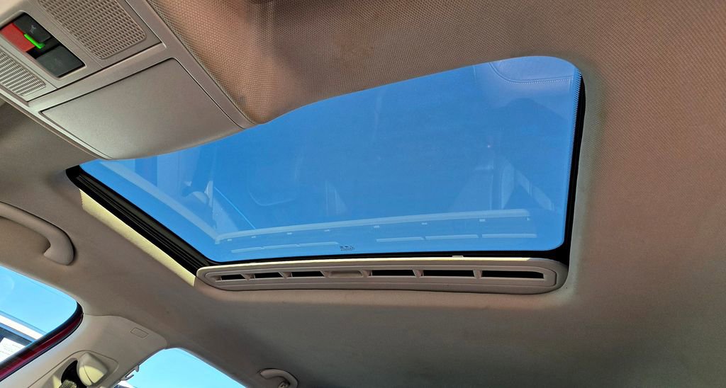 Used 2022 Volkswagen Passat 2.0T FWD image 42