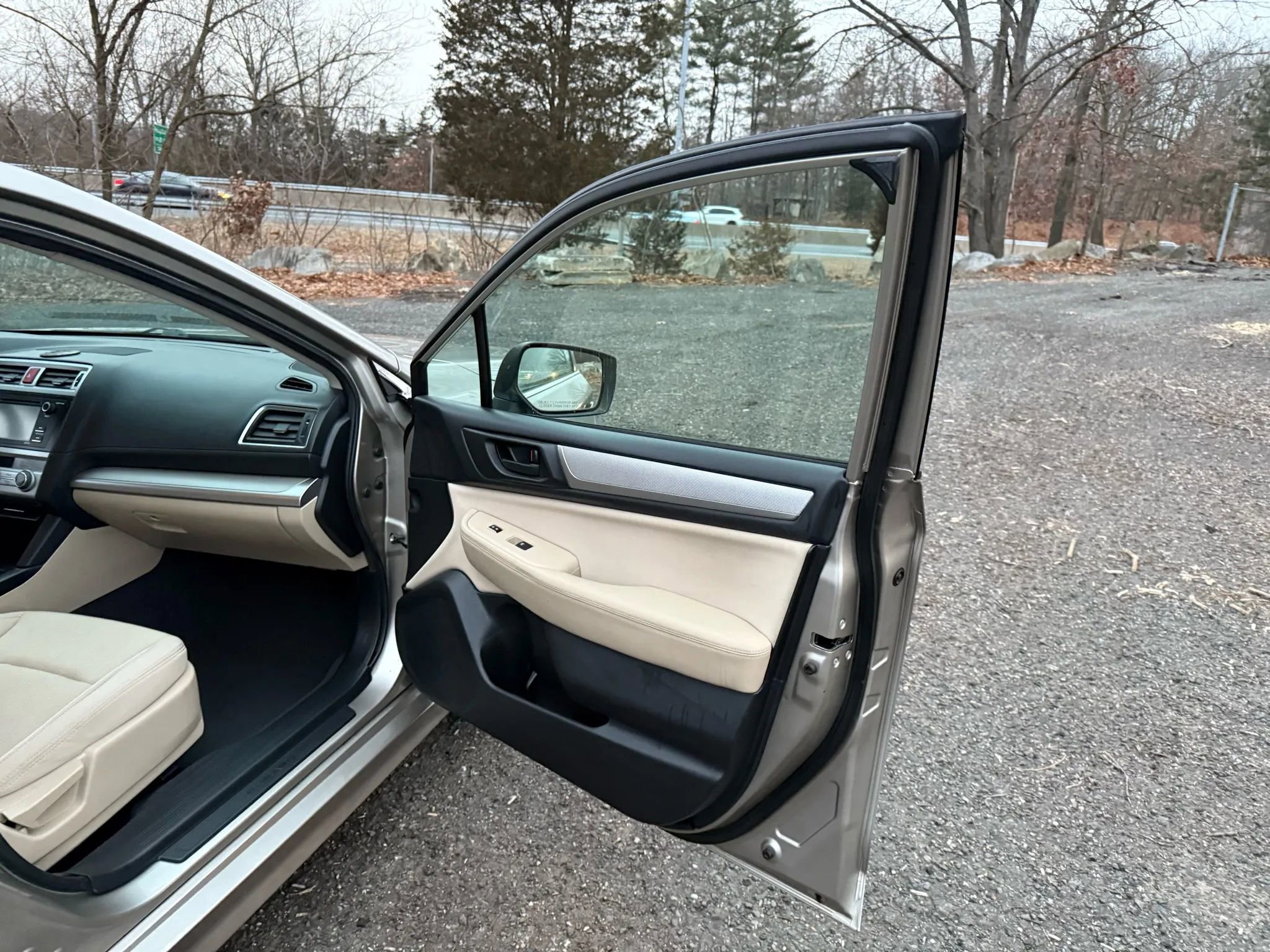 Used 2015 Subaru Legacy 2.5i image 15