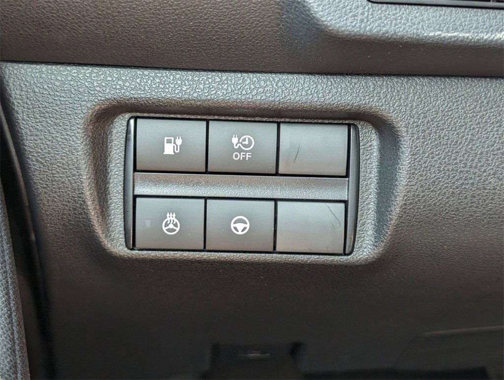 Certified 2024 Nissan Leaf SV Plus image 20