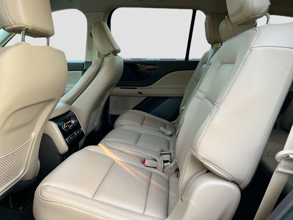 Used 2023 Lincoln Aviator AWD w/ Elements Package image 24