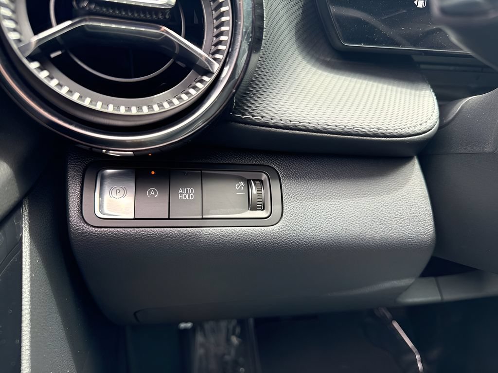 Used 2026 Chevrolet Equinox LT FWD image 17