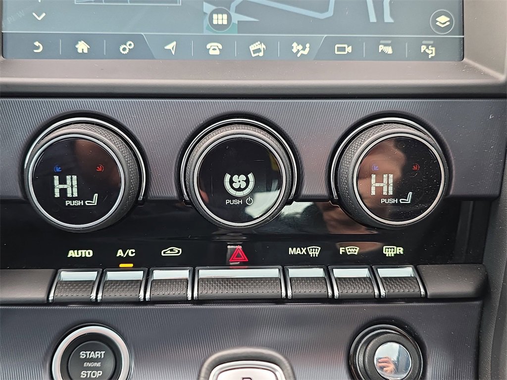 Used 2021 Jaguar F-TYPE R image 25