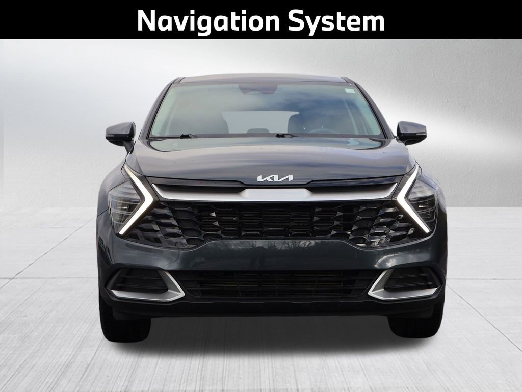 Used 2024 Kia Sportage EX image 3