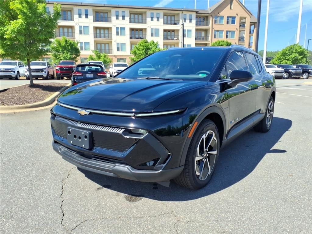 New 2026 Chevrolet Equinox EV LT AWD/4WD image 32