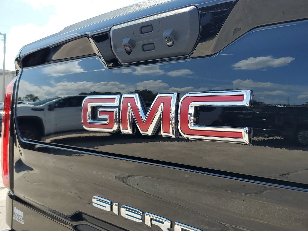 New 2026 GMC Sierra 1500 AT4 w/ AT4 Premium Package AWD/4WD image 7