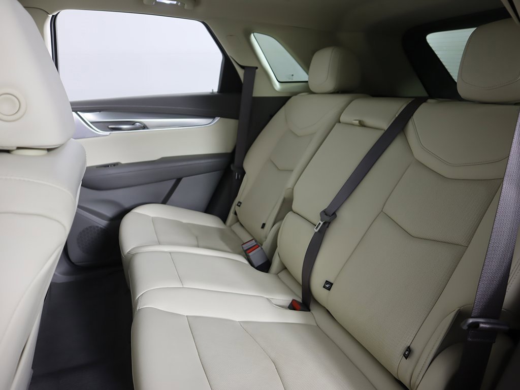Used 2022 Cadillac XT5 Premium Luxury image 36