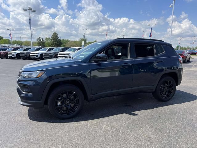 New 2026 Jeep Compass Latitude AWD/4WD image 3