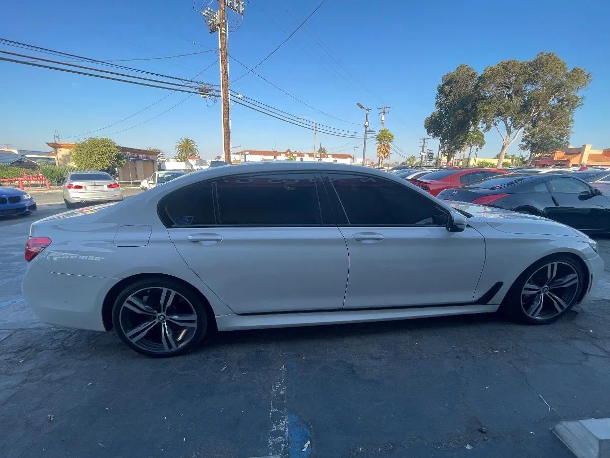 Used 2016 BMW 740i RWD image 4
