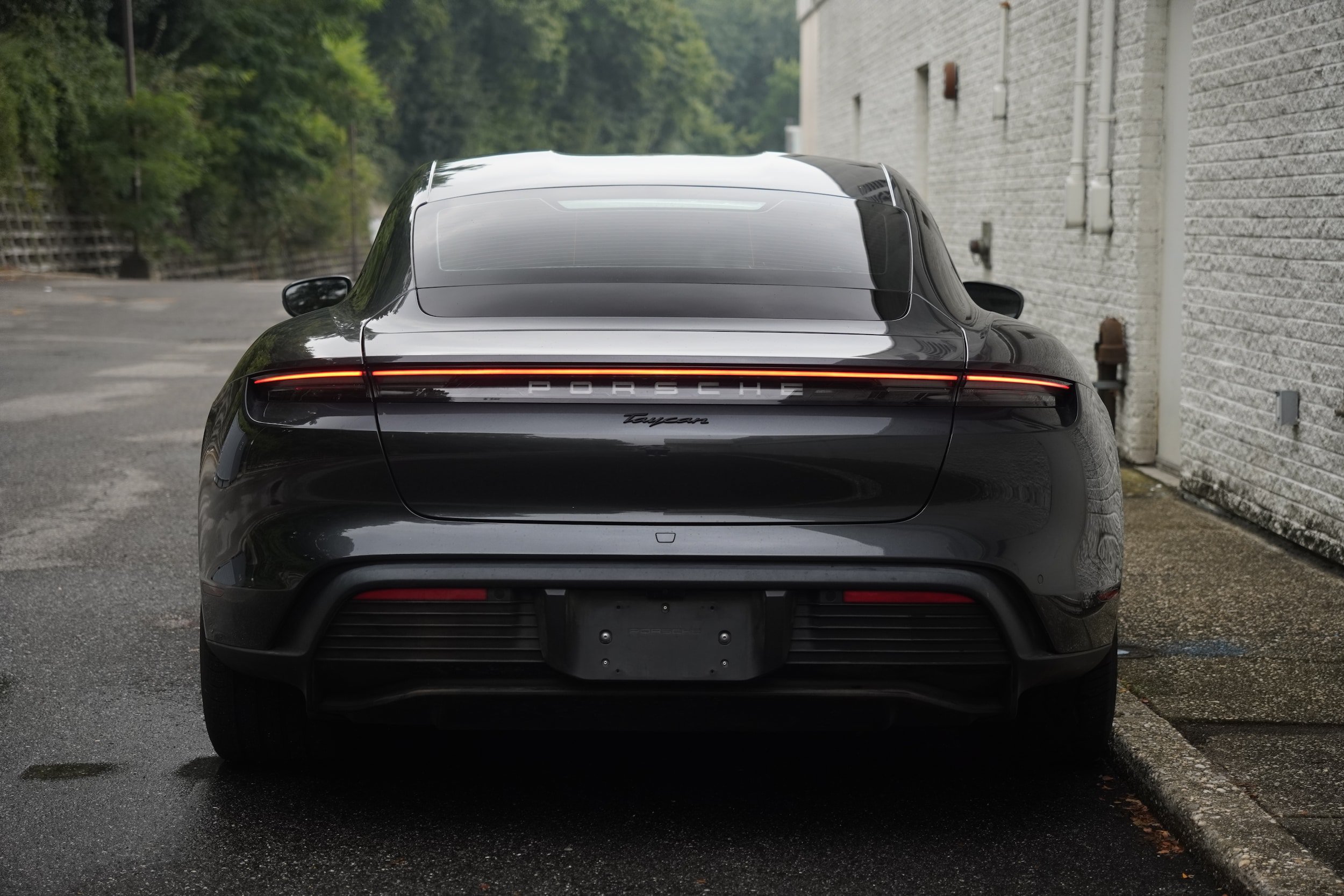Used 2021 Porsche Taycan RWD image 6