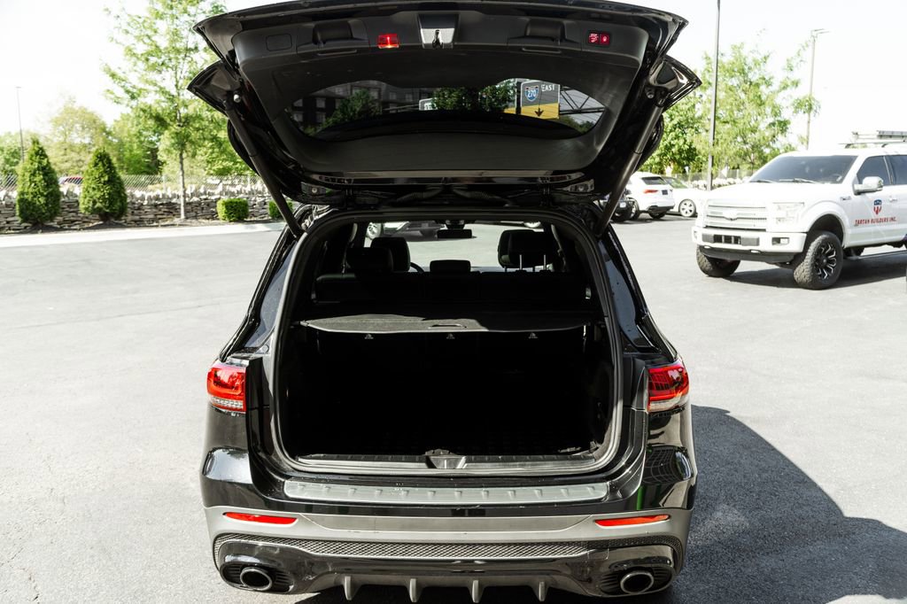 Used 2022 Mercedes-Benz GLB 35 AMG 4MATIC image 30
