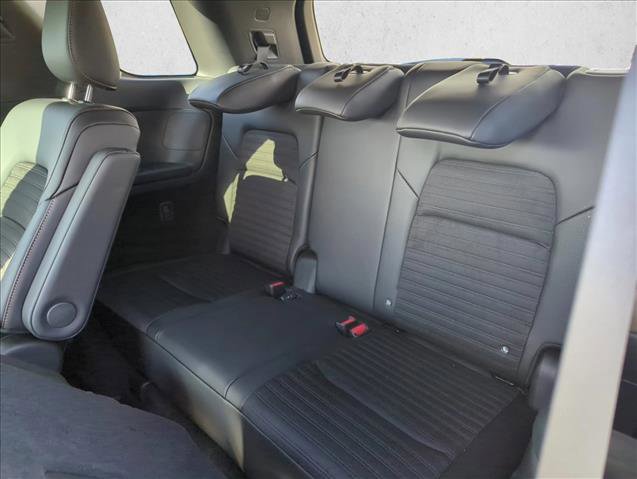 Used 2025 Nissan Pathfinder Rock Creek image 17