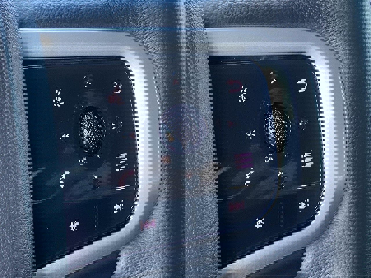 New 2026 Nissan Armada SV image 31