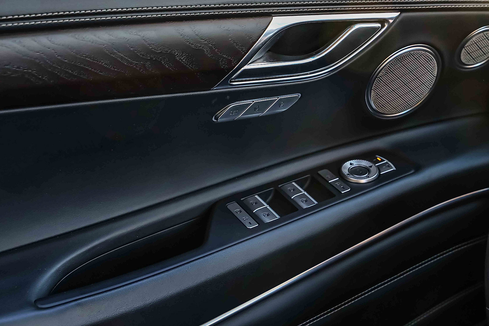 Used 2023 Genesis GV80 3.5T image 15