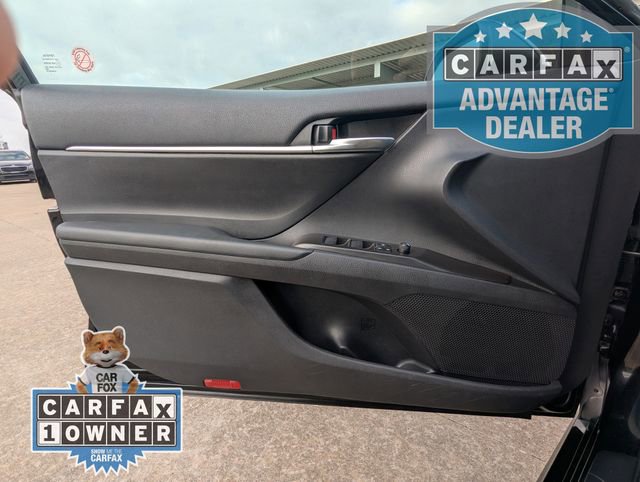 Used 2024 Toyota Camry SE image 12