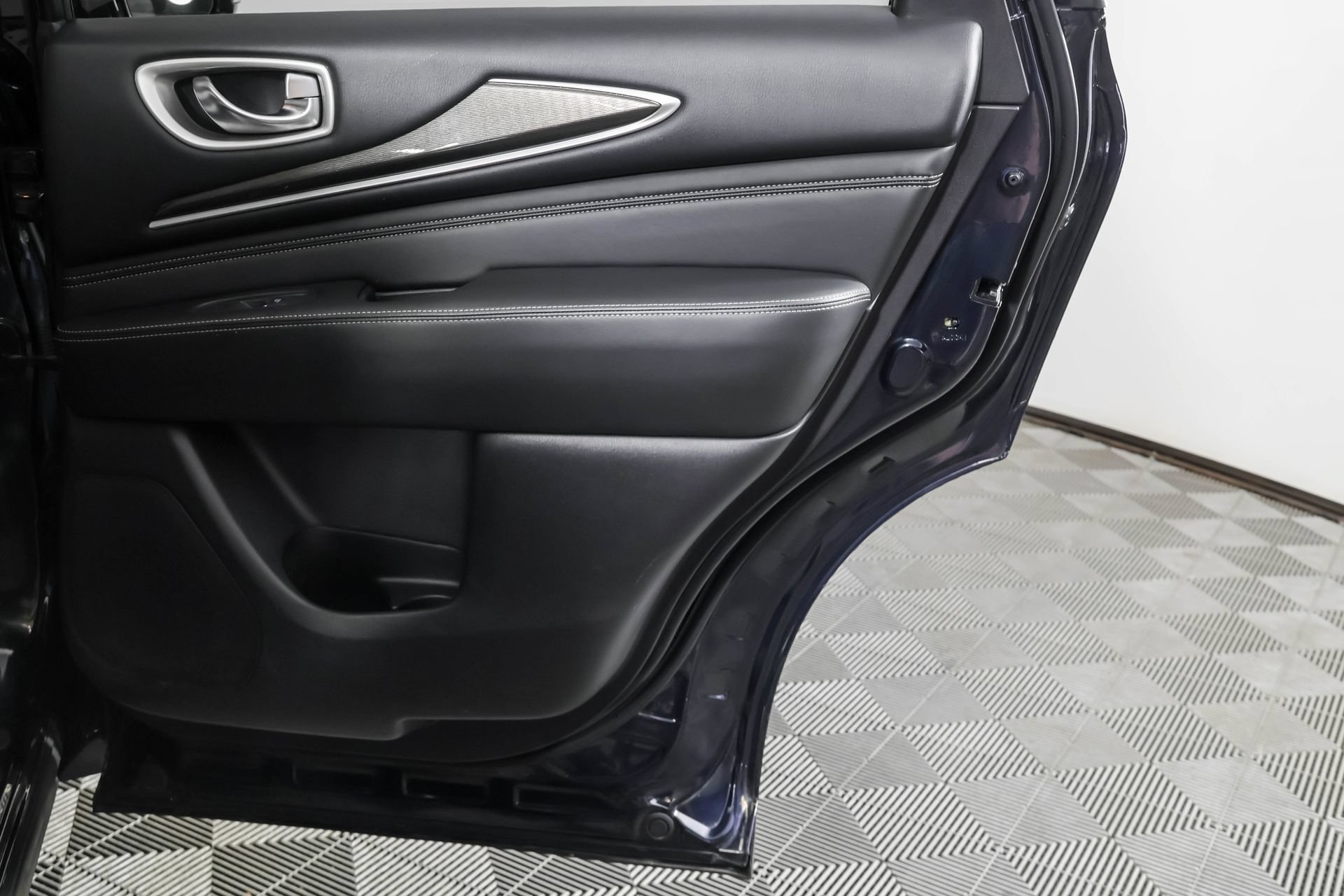 Used 2020 INFINITI QX60 Signature Edition AWD/4WD image 46