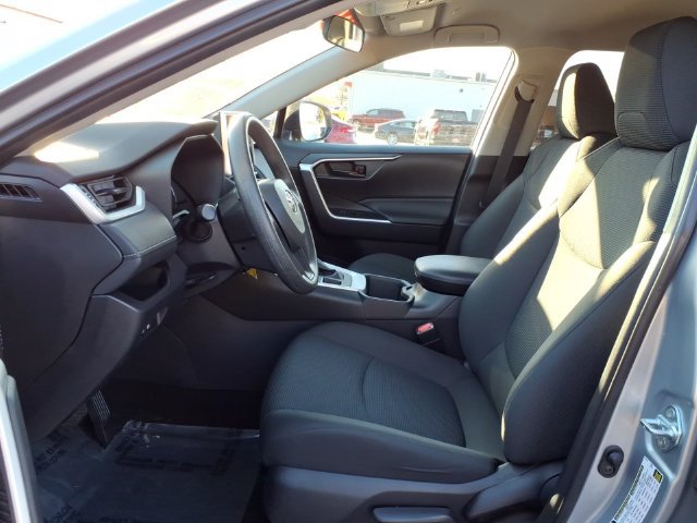 Certified 2024 Toyota RAV4 LE AWD/4WD image 16
