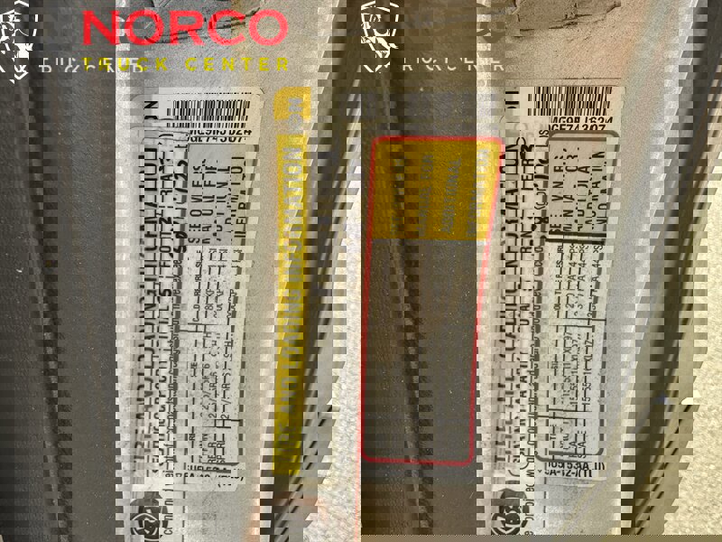 Used 2018 Ford Transit Connect XLT image 31