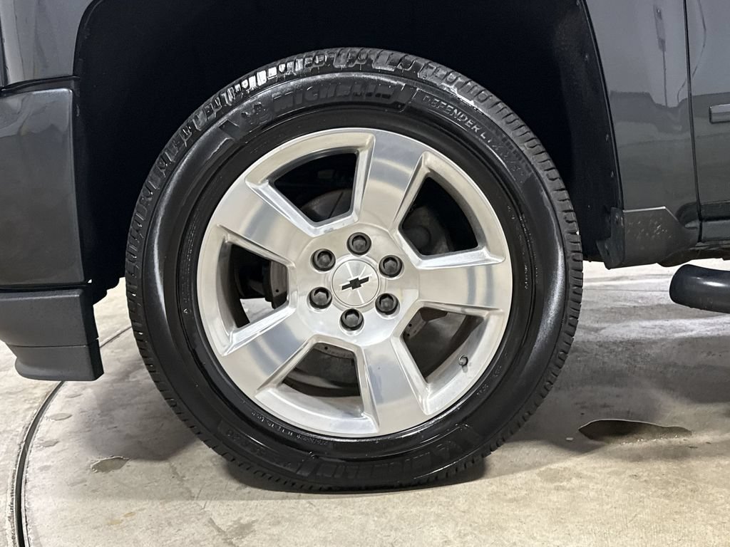 Used 2018 Chevrolet Silverado 1500 LT w/ All Star Edition AWD/4WD image 27
