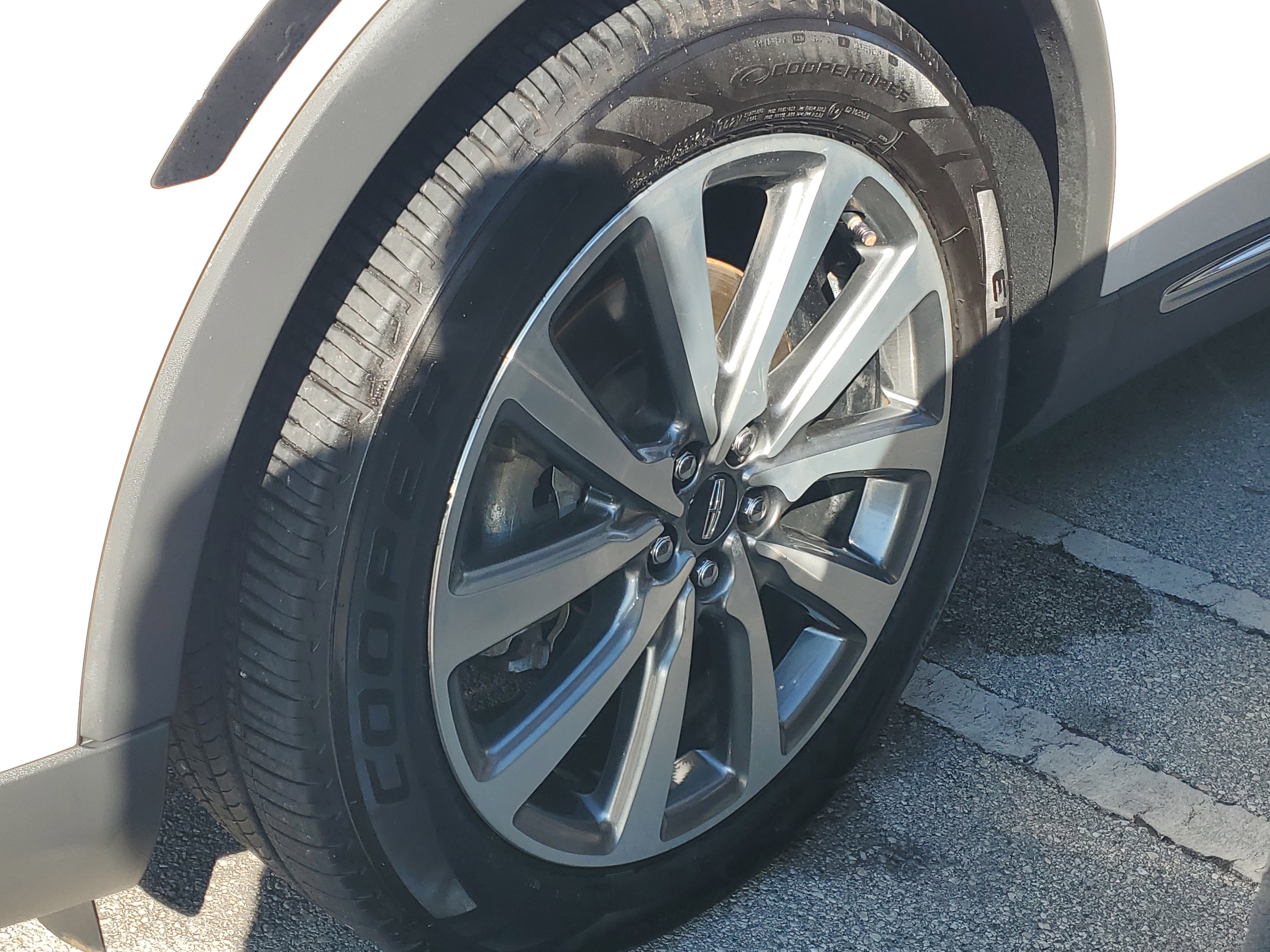 Certified 2019 Lincoln Nautilus Select w/ Class II Trailer Tow Package image 13