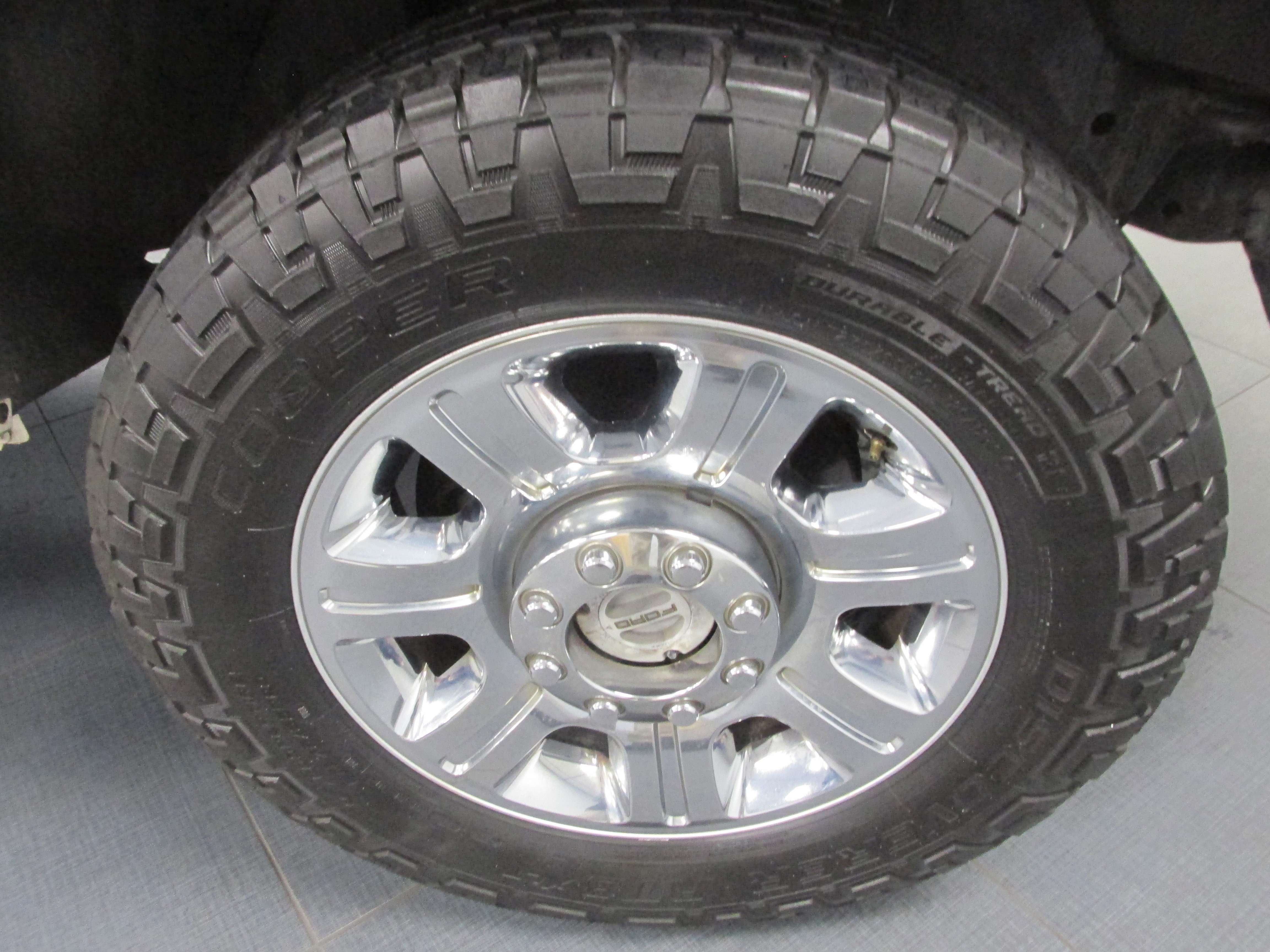 Used 2016 Ford F250 Lariat w/ Chrome Package image 17