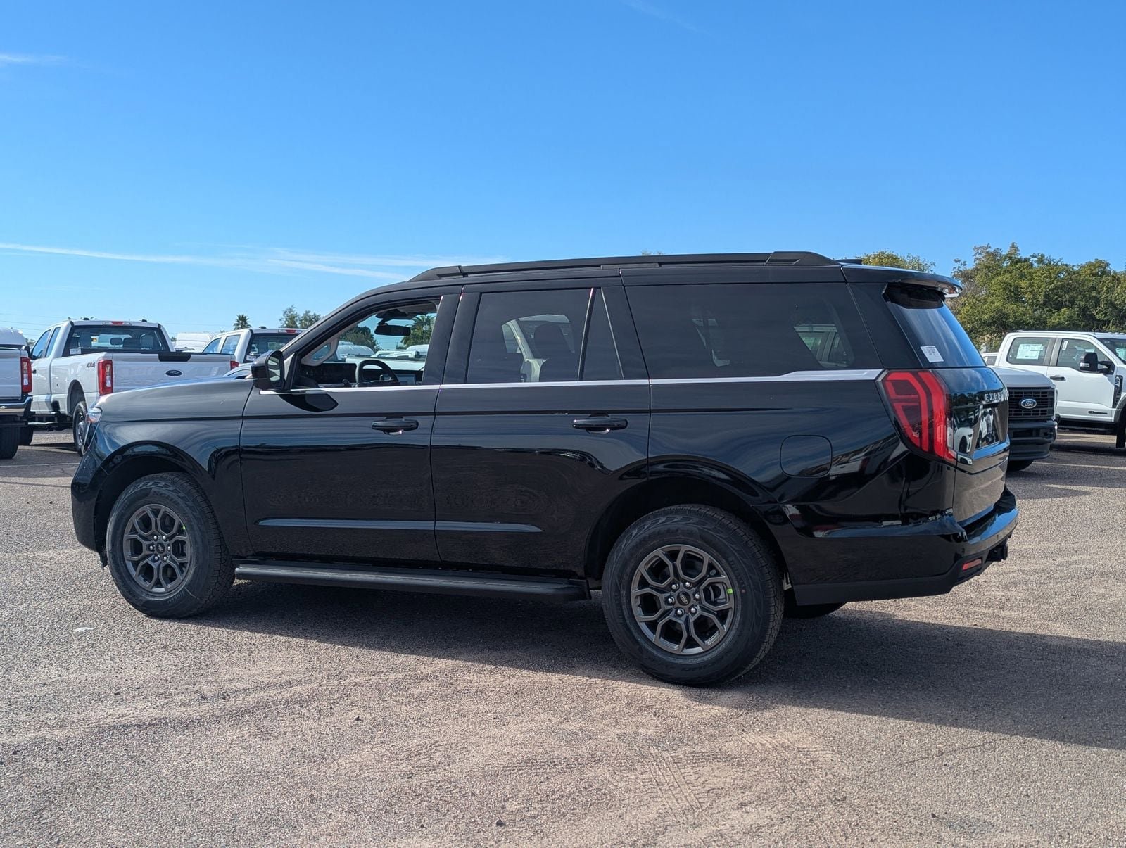 New 2026 Ford Expedition XL AWD/4WD image 3