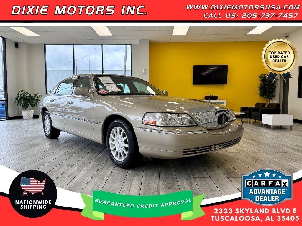 Used 2006 Lincoln Town Car Signature