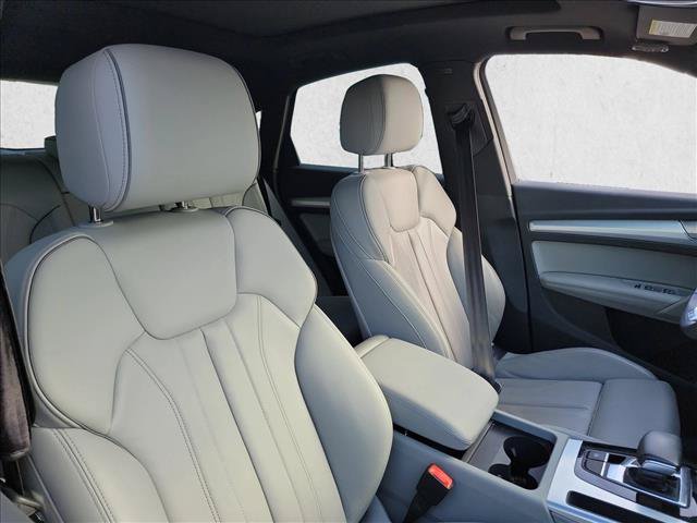 Used 2024 Audi Q5 2.0T Premium Plus w/ Premium Plus Package AWD/4WD image 12