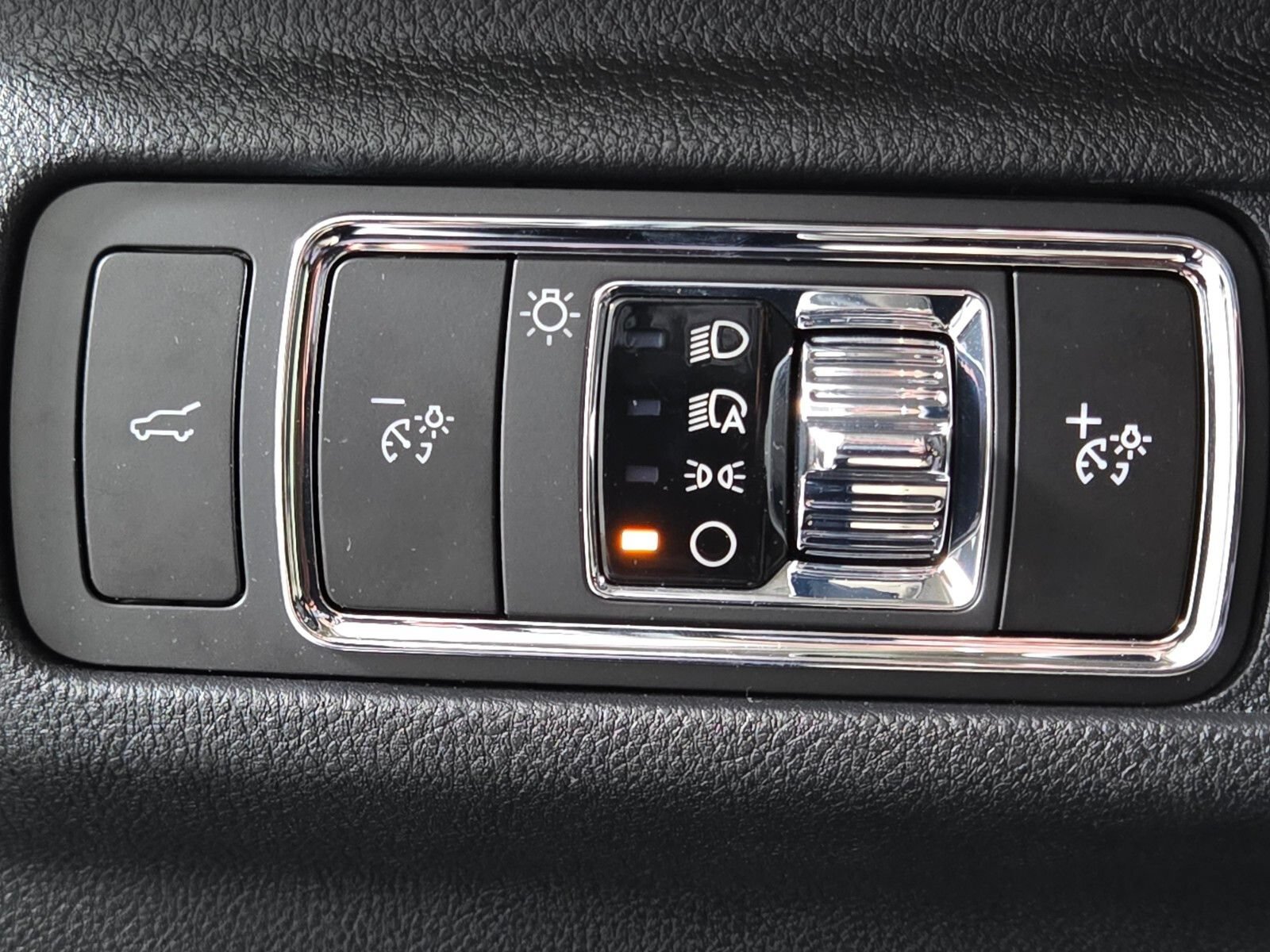 New 2026 Lincoln Corsair Reserve w/ Jet Appearance Package AWD/4WD image 12