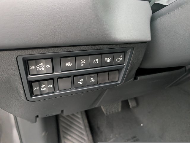 New 2026 Toyota Tundra Platinum AWD/4WD image 14