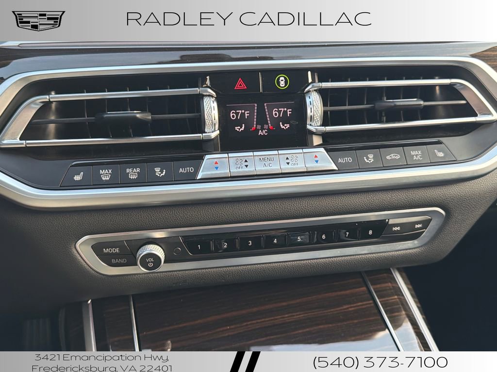 Used 2021 BMW X7 xDrive40i w/ Executive Package image 9