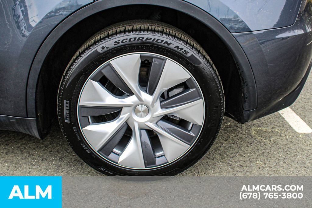 Used 2023 Tesla Model Y Long Range image 16