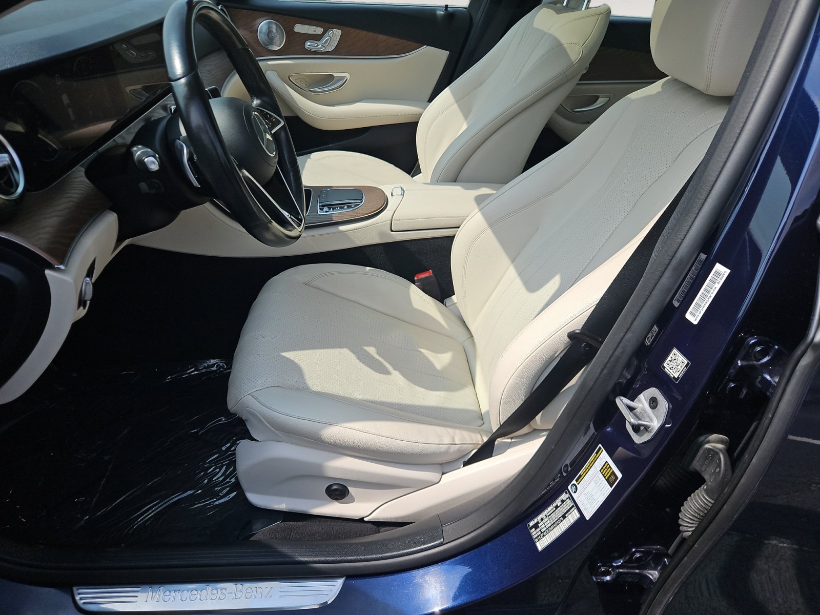 Used 2021 Mercedes-Benz E 350 4MATIC Sedan image 9