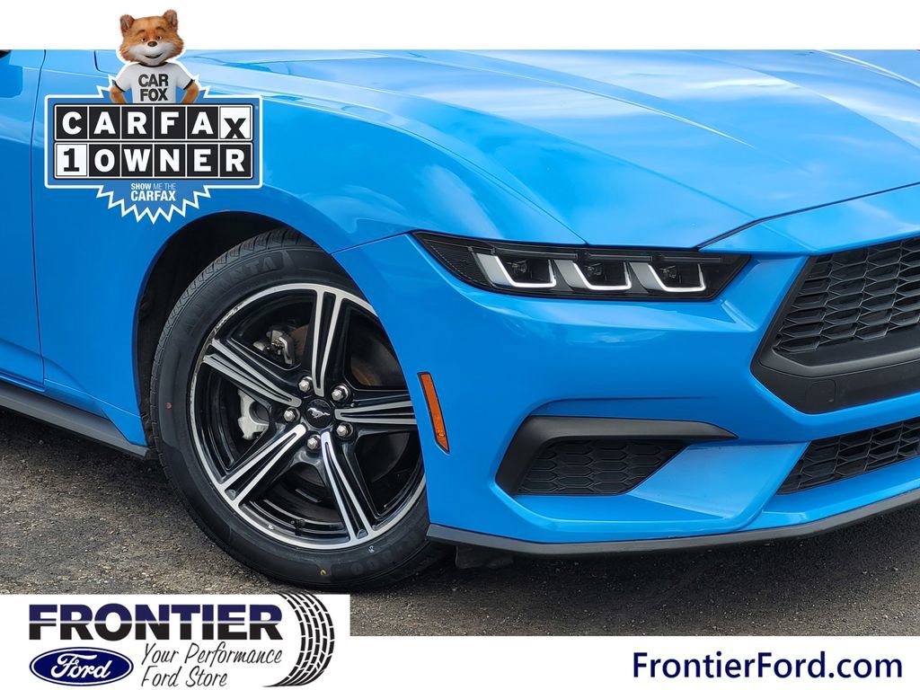 Used 2024 Ford Mustang Premium image 4