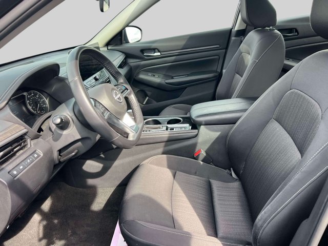 Used 2024 Nissan Altima 2.5 SV w/ SV Premium Package FWD image 14