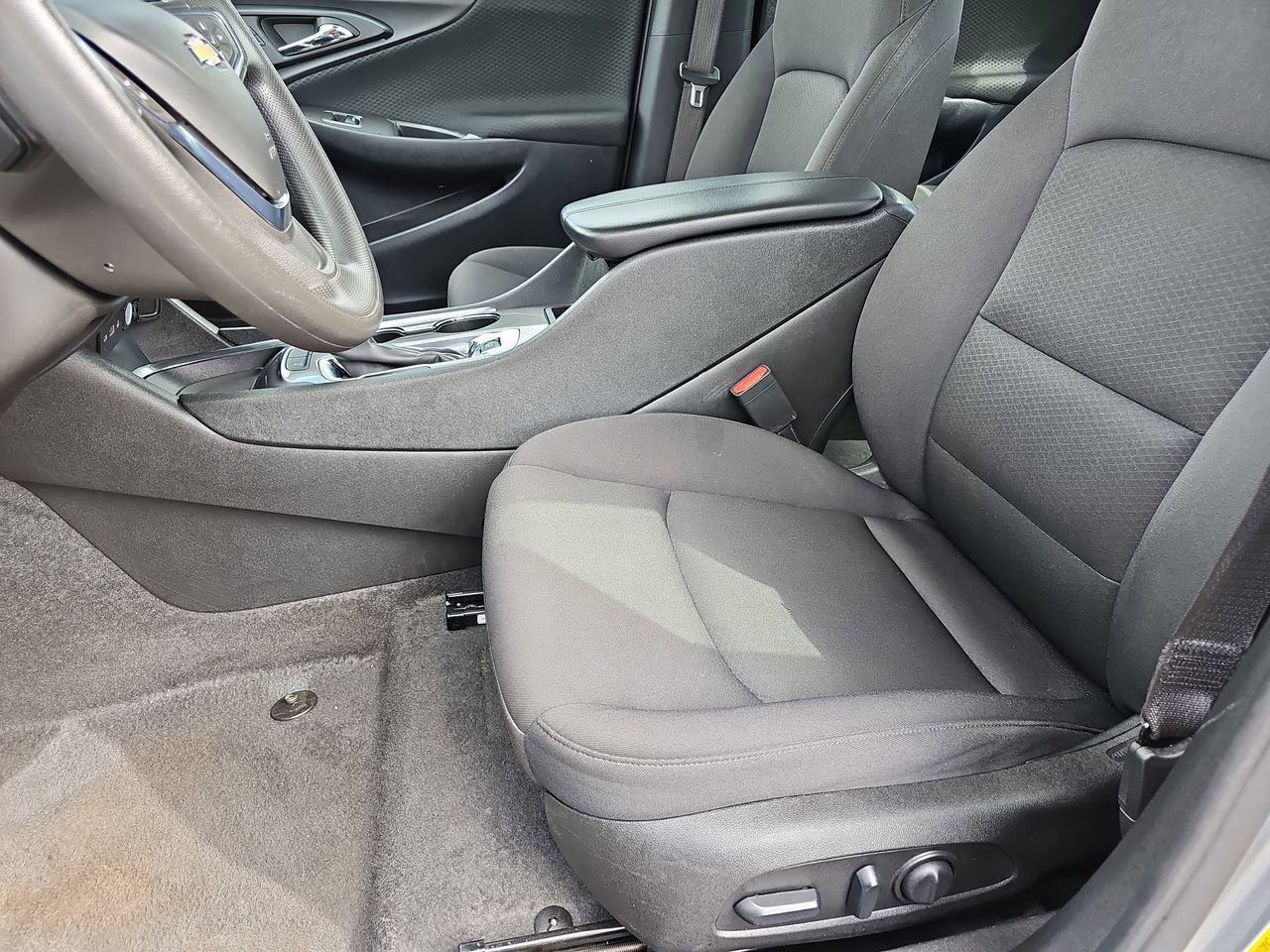 Used 2024 Chevrolet Malibu LT image 18