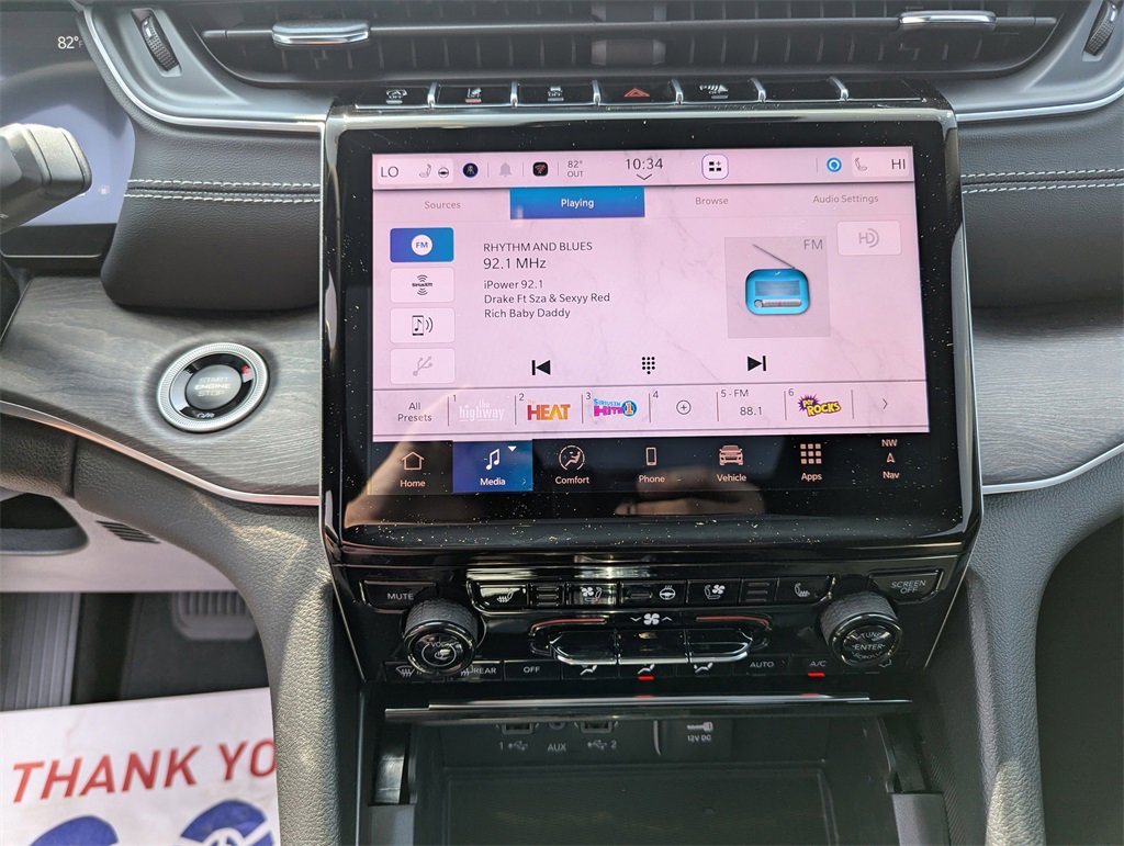 New 2025 Jeep Grand Cherokee L Limited w/ Luxury Tech Group II image 17