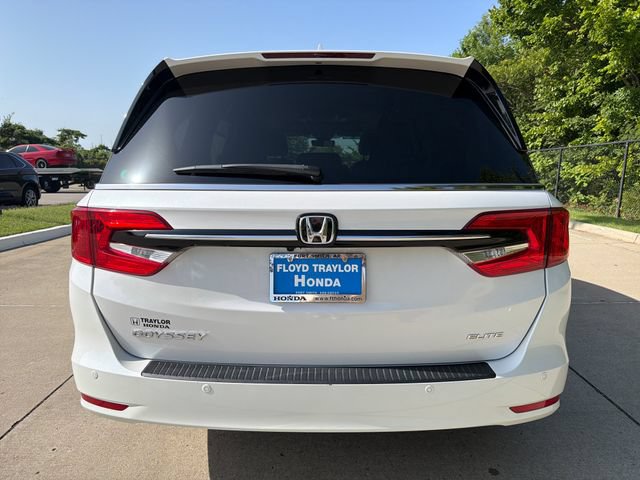 Used 2024 Honda Odyssey Elite image 4