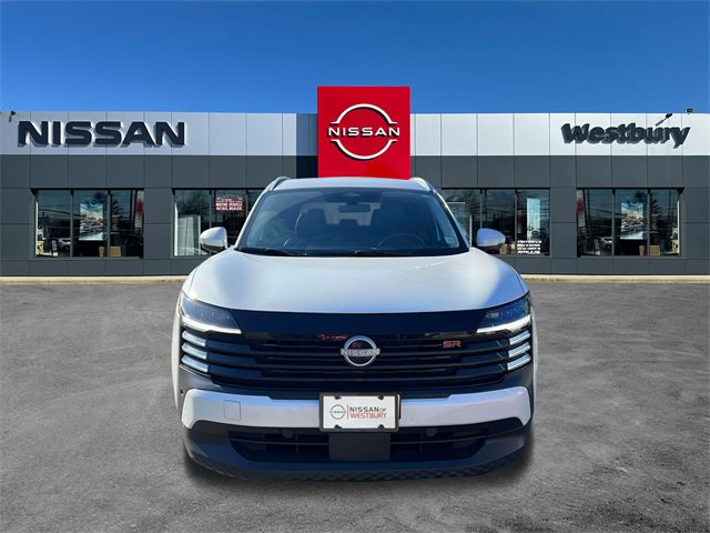 Used 2025 Nissan Kicks SR image 2