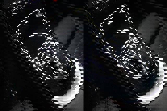 Used 2015 Mercedes-Benz C 400 4MATIC image 23