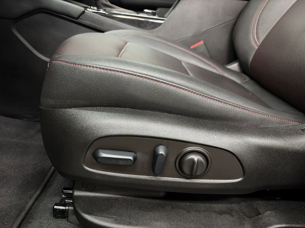 Used 2022 Chevrolet Blazer RS w/ Enhanced Convenience Package image 12